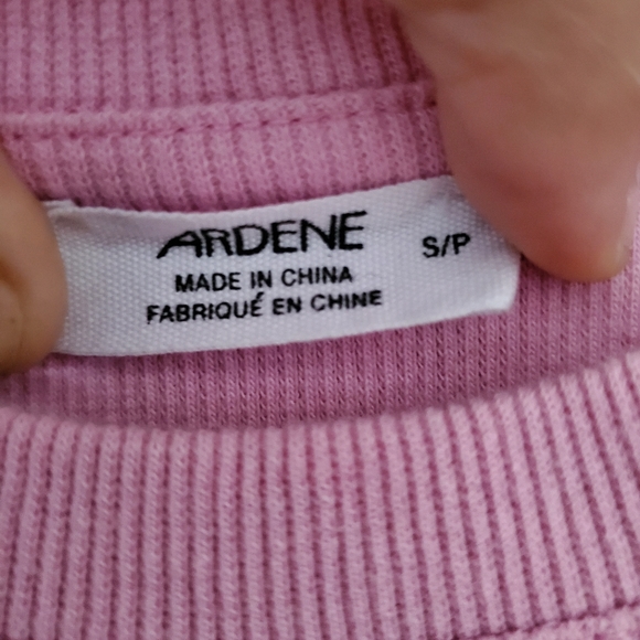 Ardene women's round neck pink crop top small size - Picture 2 of 5